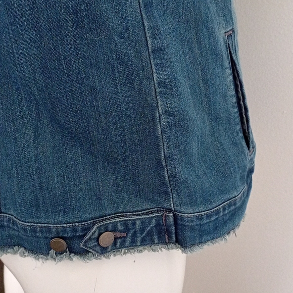 Jean jacket - Picture 8 of 15